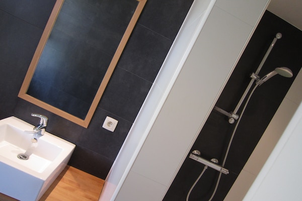 Foto van Vakantiehuis Bovigny met bioscoop - Vakantiehuis in Bovigny - BathRoom