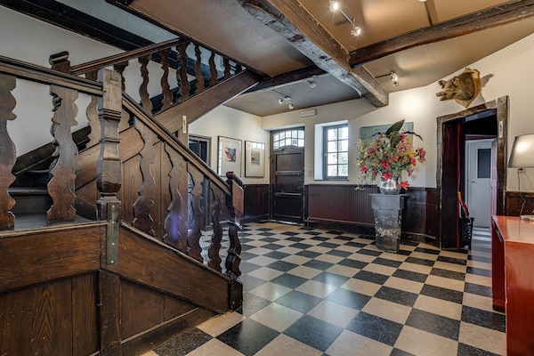 Foto van Groepsverblijf met spa in Vielsalm - Vakantiehuis in Vielsalm - HallReception