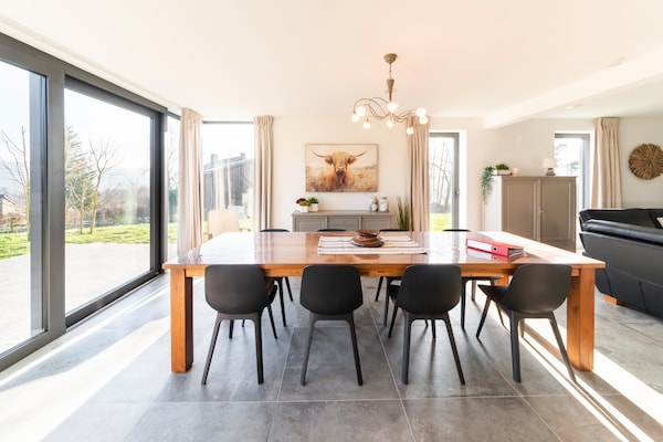 Foto van Stijlvol huis in Petit-Thier - Vakantiehuis in Petit-Thier - DiningRoom