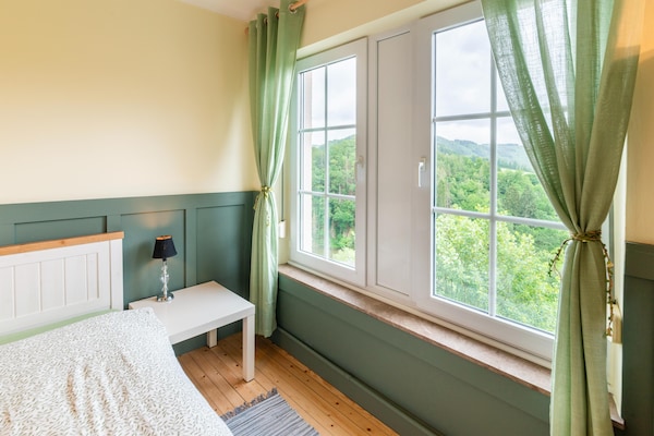 Foto van Rustig huis met kasteelzicht in Bouillon - Vakantiehuis in Bouillon - BedRoom
