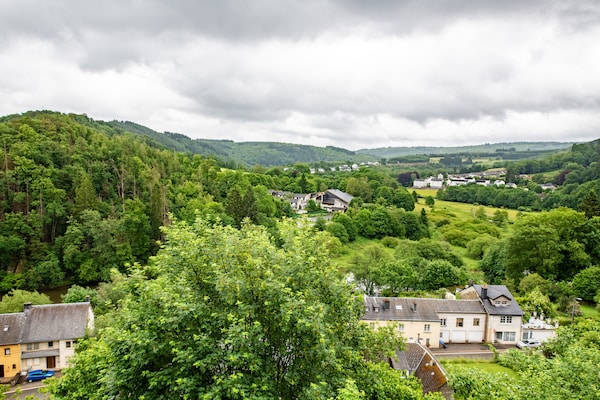 Foto van Rustig huis met kasteelzicht in Bouillon - Vakantiehuis in Bouillon - ViewSummer