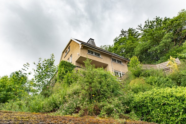 Foto van Rustig huis met kasteelzicht in Bouillon - Vakantiehuis in Bouillon - ExteriorSummer