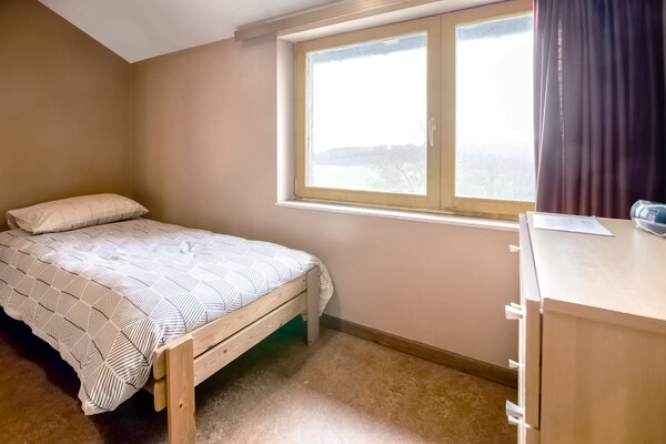 Foto van Rustig toevluchtsoord met uitzicht op de vallei - Vakantiehuis in Roy - BedRoom