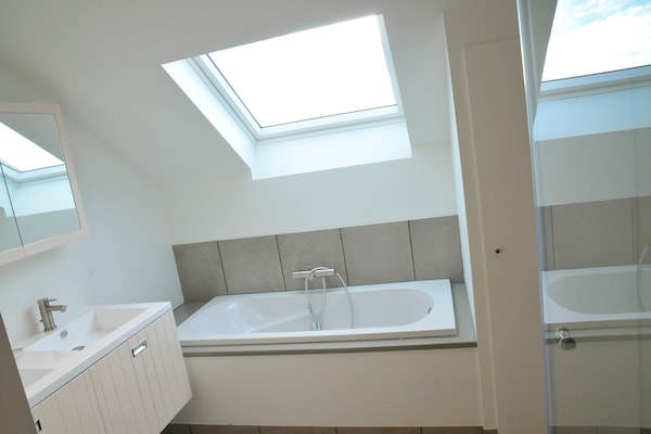 Foto van Villa in Durbuy met Ardennen Uitzicht - Vakantiehuis in DURBUY - BathRoom