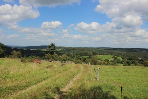 Foto van Gezellig chalet met panoramisch uitzicht - Vakantiehuis in Dochamps - AreaSummer5KM