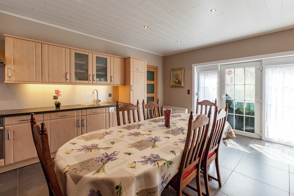 Foto van Gezellig huisje voor 8 gasten - Vakantiehuis in Le Bizet - DiningRoom