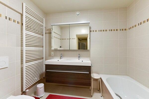 Foto van Modern appartement met schitterend uitzicht - Vakantiehuis in KNOKKE-HEIST - BathRoom