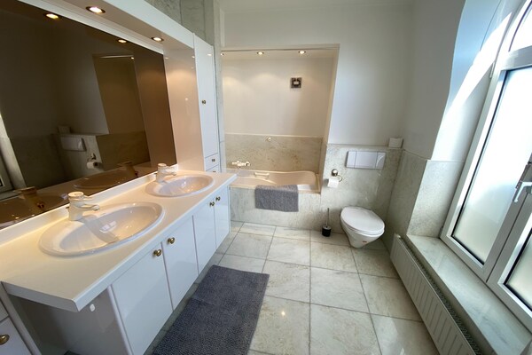 Foto van Appartement in Duinbergen bij het Strand - Vakantiehuis in KNOKKE HEIST - BathRoom