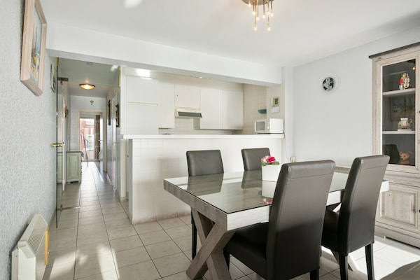 Foto van Appartement in Blankenberge met Marina Uitzicht - Vakantiehuis in BLANKENBERGE - DiningRoom
