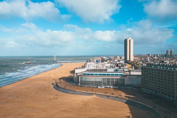 Foto van Stijlvol appartement met terras in Bredene - Vakantiehuis in Bredene - AreaSummer20KM