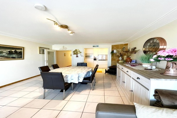 Foto van Appartement in Middelkerke aan het Strand - Vakantiehuis in MIDDELKERKE - DiningRoom