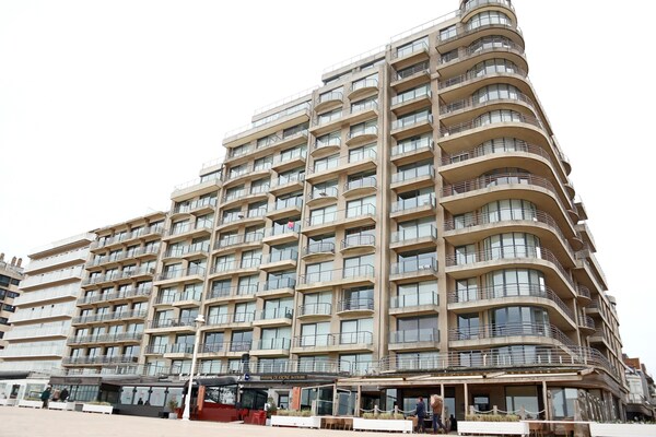 Foto van Appartement in Nieuwpoort vlakbij het strand - Vakantiehuis in Nieuwpoort - ExteriorSummer