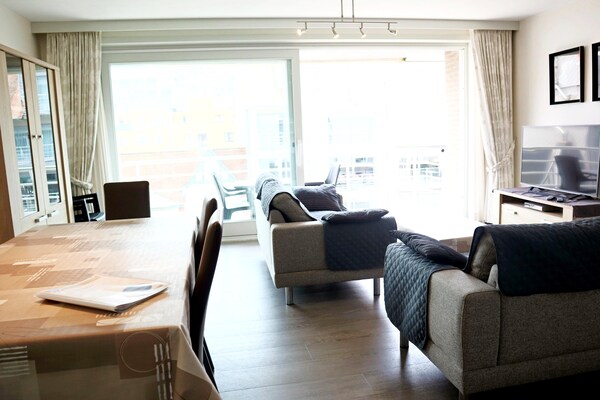 Foto van Appartement in Nieuwpoort vlakbij het strand - Vakantiehuis in Nieuwpoort - LivingRoom