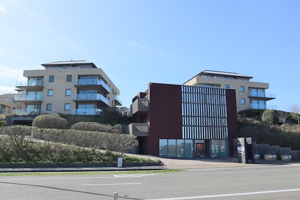 Foto van Appartement in Nieuwpoort bij het Strand - Vakantiehuis in Nieuwpoort - ExteriorSummer