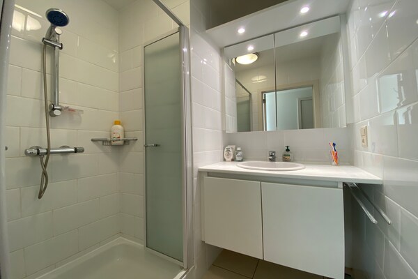 Foto van Appartement in Nieuwpoort nabij het strand - Vakantiehuis in Nieuwpoort - BathRoom
