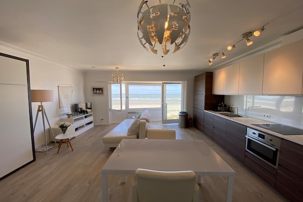 Foto van Appartement met zeezicht in Nieuwpoort - Vakantiehuis in NIEUWPOORT - DiningRoom