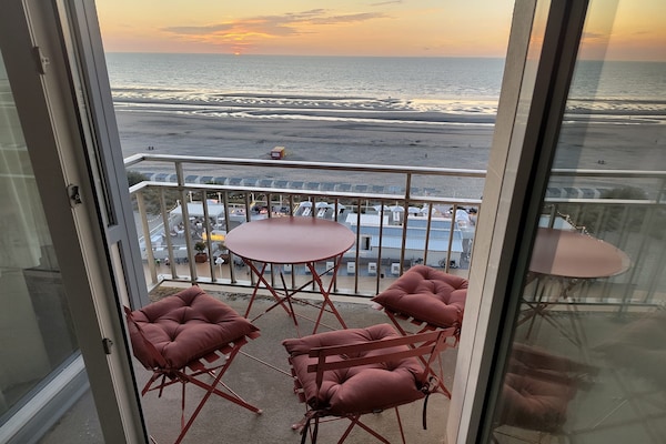 Foto van Appartement in Nieuwpoort-Bad met uitzicht op zee - Vakantiehuis in NIEUWPOORT - TerraceBalcony