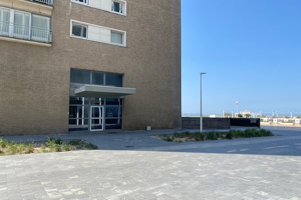 Foto van Appartement in Nieuwpoort-Bad met uitzicht op zee - Vakantiehuis in NIEUWPOORT - HallReception
