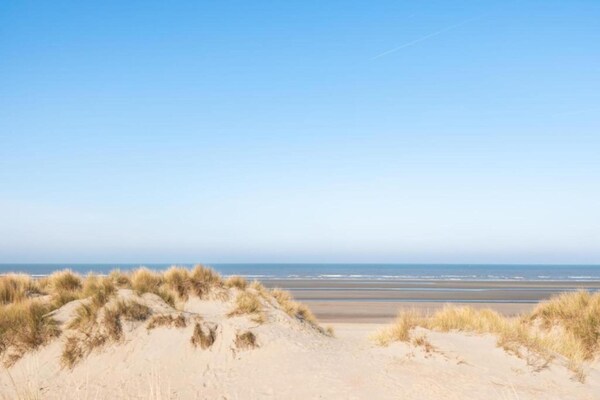 Foto van Appartement aan de kust met zonneterras - Vakantiehuis in Oostduinkerke - AreaSummer5KM