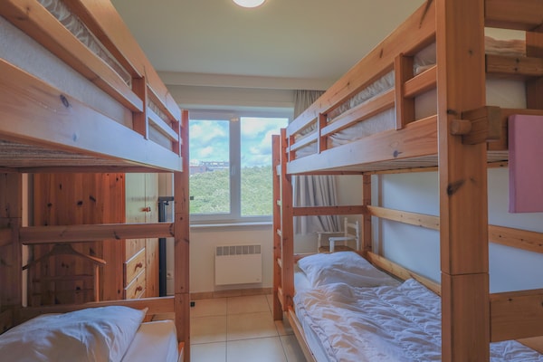 Foto van Appartement bij Belgische kust met terras - Vakantiehuis in OOSTDUINKERKE - BedRoom