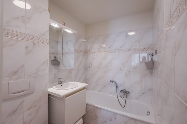 Foto van Appartement bij Belgische kust met terras - Vakantiehuis in OOSTDUINKERKE - BathRoom