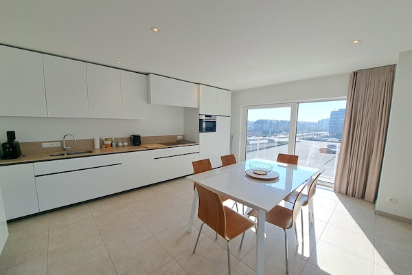 Foto van Appartement met zeezicht in Oostduinkerke - Vakantiehuis in OOSTDUINKERKE - DiningRoom
