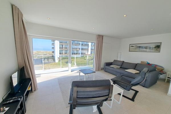 Foto van Appartement met zeezicht in Oostduinkerke - Vakantiehuis in OOSTDUINKERKE - LivingRoom