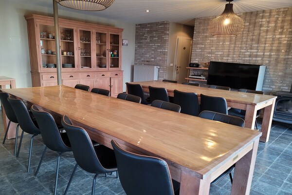 Foto van Landelijke vakantiewoning - Vakantiehuis in Gijverinkhove - DiningRoom