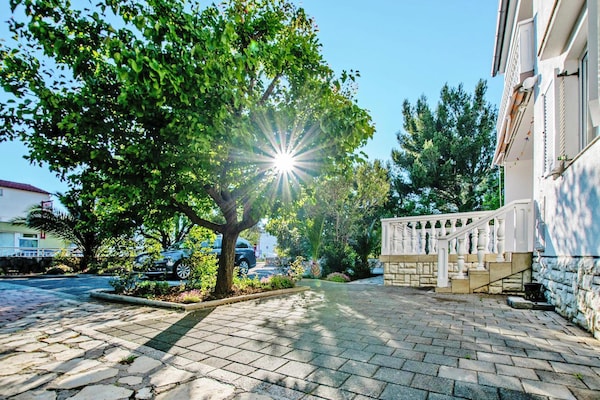 Foto van Appartement in Seline bij Paklenica Park - Vakantiehuis in Seline - ViewSummer