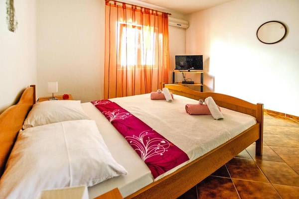 Foto van Appartement in Seline bij Paklenica Park - Vakantiehuis in Seline - BedRoom