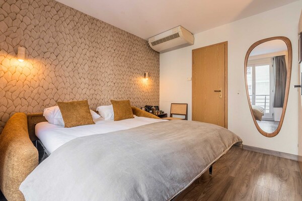 Foto van Appartement moderne - AC-1BR-4P- Genève - Vakantiehuis in Genève - LivingRoom