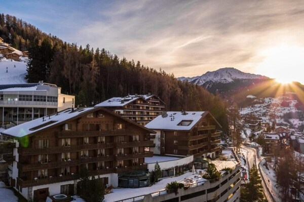 Foto van Appartement met uitzicht op de vallei in Veysonnaz - ExteriorSummer