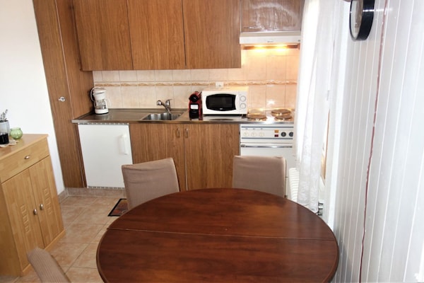 Foto van Studio in Veysonnaz bij Skipistes & Gondel - Vakantiehuis in Veysonnaz - DiningRoom