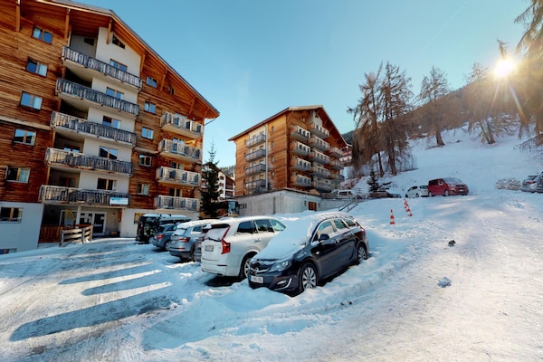 Foto van Aantrekkelijk appartement met balkon - Vakantiehuis in Haute-Nendaz - ExteriorWinter