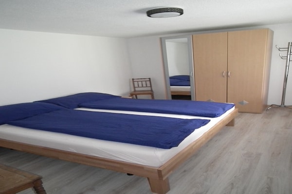 Foto van Chalet in Lenk bij Simmenwaterval - Vakantiehuis in Lenk - BedRoom