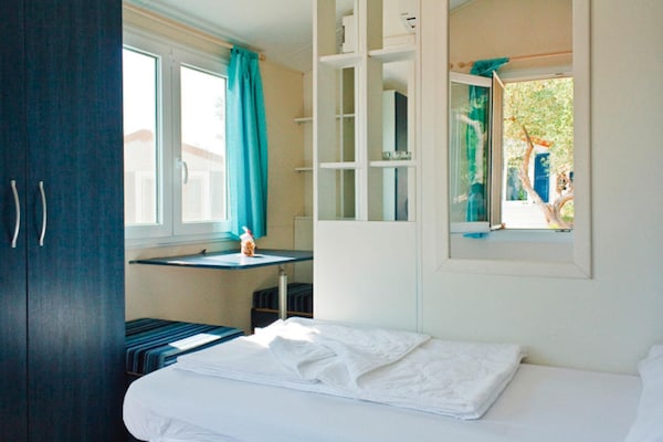 Foto van Stacaravan in Cres bij Strand & Haven - Vakantiehuis in Cres - BedRoom