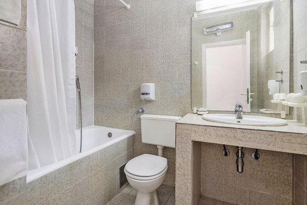 Foto van Jelsa Resort Appartement vlakbij de zee - Vakantiehuis in Jelsa - BathRoom