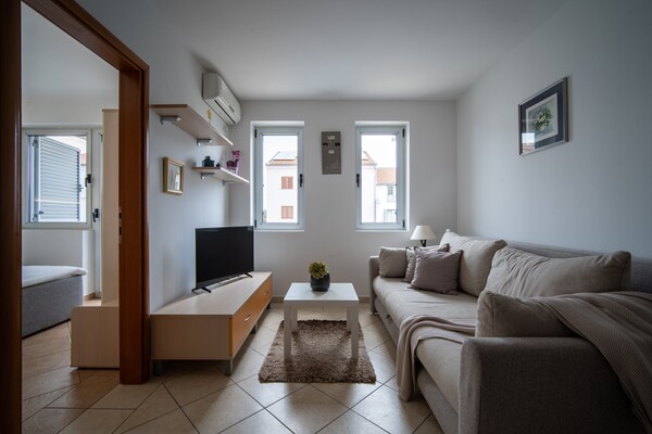 Foto van Appartement aan zee in Rovinj voor 3 personen - Vakantiehuis in Rovinj - LivingRoom