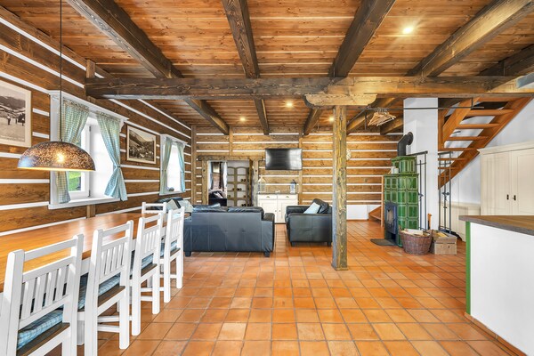 Foto van Villa in Cerna Hora bij skigebieden - Vakantiehuis in Horní Maršov - LivingRoom