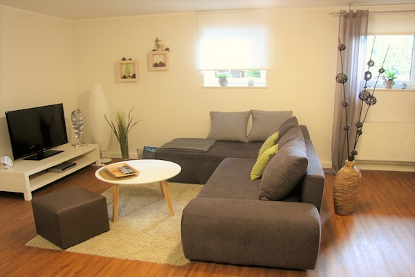 Foto van Appartement in Ulmen met Tuin en BBQ - Vakantiehuis in Ulmen - LivingRoom