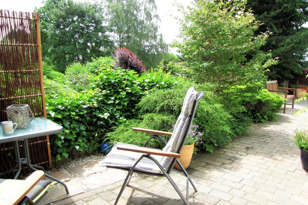 Foto van Appartement in Ulmen met Tuin en BBQ - Vakantiehuis in Ulmen - GardenSummer