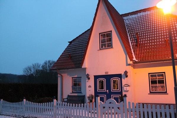 Foto van Boltenhagen Beachside Bliss - Vakantiehuis in Boltenhagen - ExteriorSummer