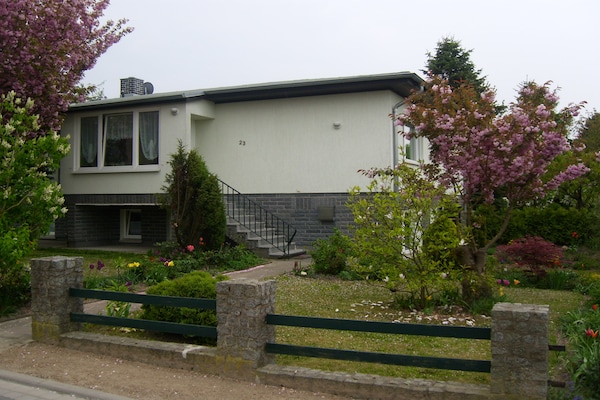 Foto van Mooi appartement in Krצpelin vlakbij de zee - Vakantiehuis in Kröpelin - ExteriorSummer