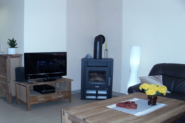 Foto van Bungalow Börgerende vlakbij strand en paardrijden - LivingRoom