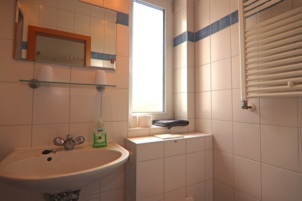 Foto van Stijlvol appartement met tuin in Rerik - Vakantiehuis in Rerik - BathRoom