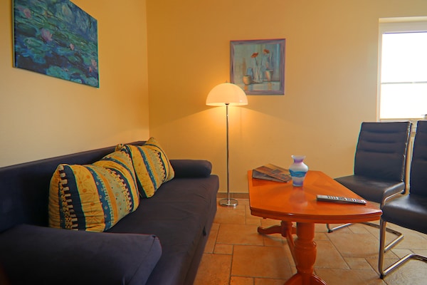 Foto van Stijlvol appartement met tuin in Rerik - Vakantiehuis in Rerik - LivingRoom