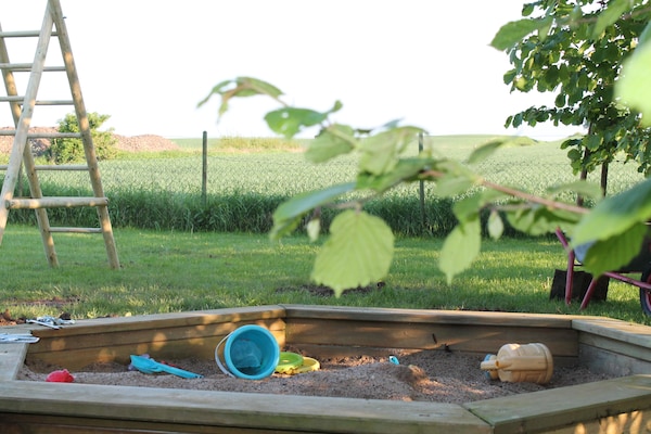 Foto van Bungalow in Damshagen nabij de Oostzee - Vakantiehuis in Hof Reppenhagen - GardenSummer