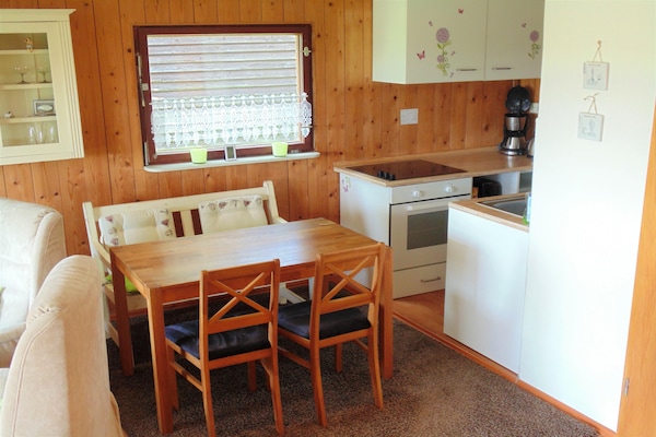 Foto van Bungalow in Damshagen nabij de Oostzee - Vakantiehuis in Hof Reppenhagen - DiningRoom