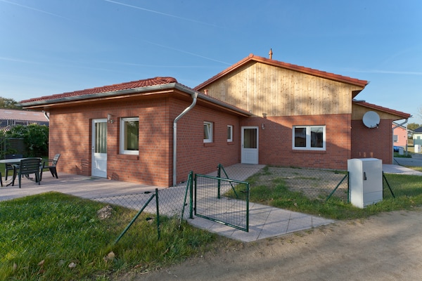 Foto van Gezellig appartement in Zierow met buitenhaard - Vakantiehuis in Zierow - ExteriorSummer