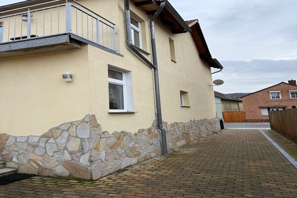 Foto van Charmant appartement in de Harz - Vakantiehuis in Thale - ExteriorSummer